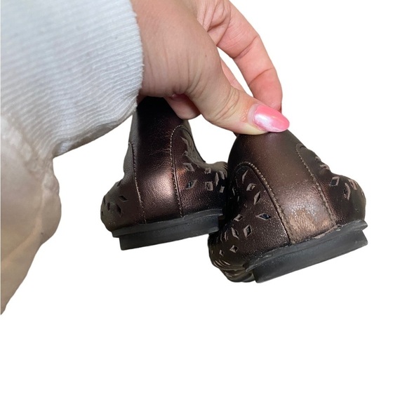 Vionic Surin Bronze Ballet Flats 9 - Picture 2 of 3